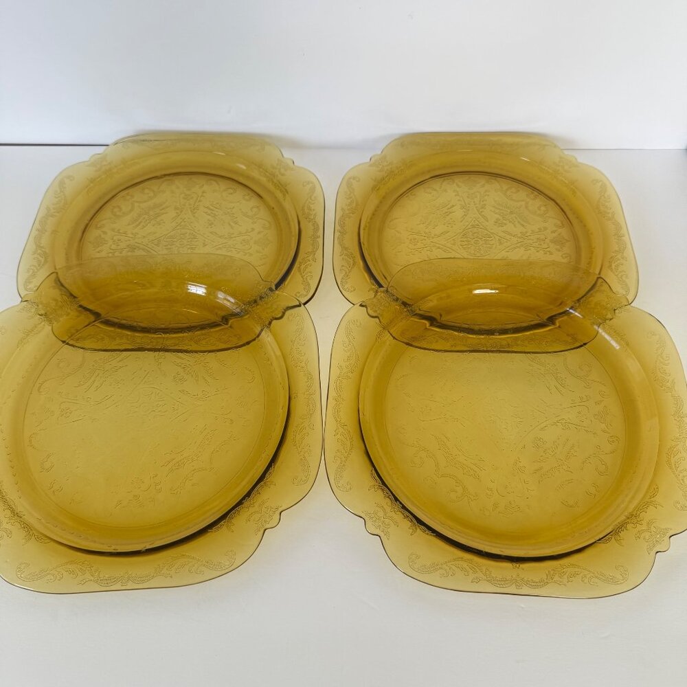 Vtg Federal Glass Dinner Plates 1976 Embossed Floral Square Scalloped Edges